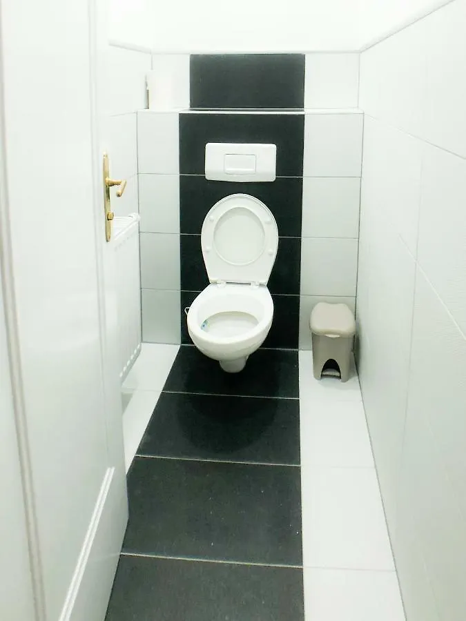 Apartment Lara Vienna 0*,